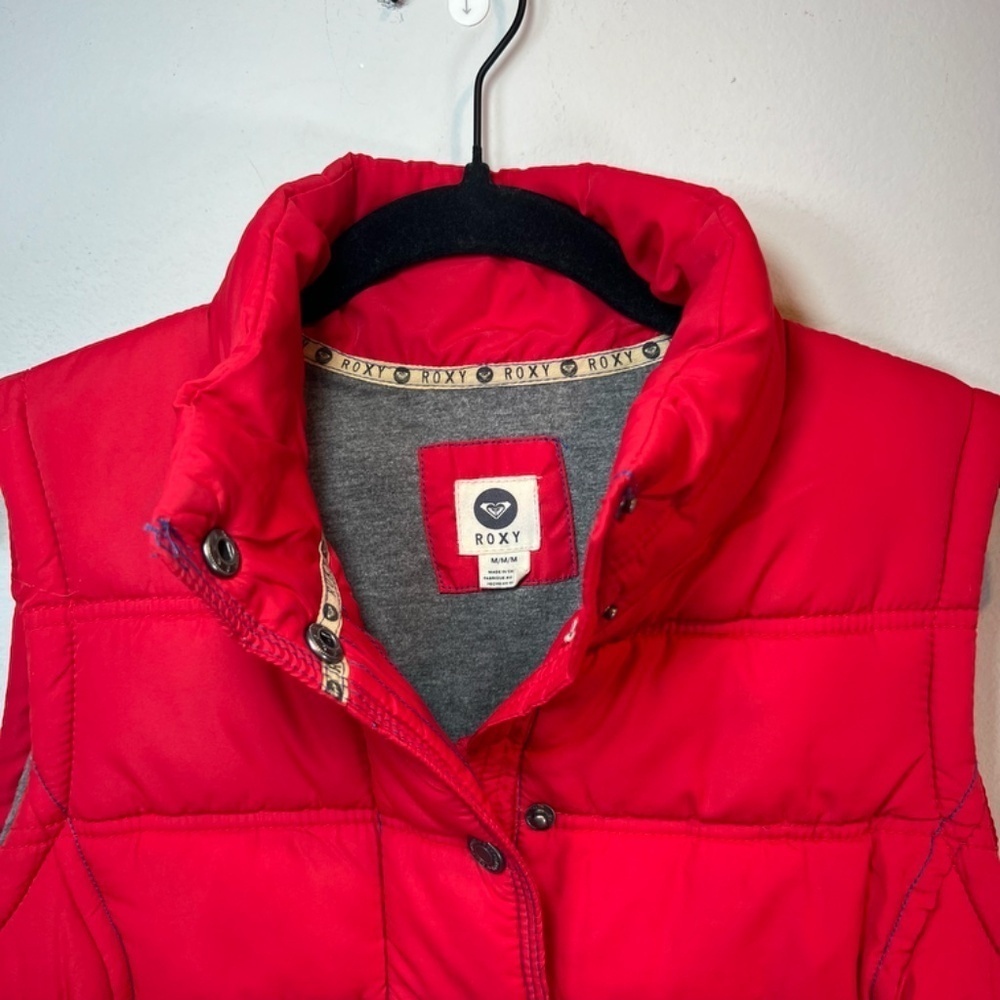 Roxy Quilted Puffer Vest Red Blue Colorblock 70s Retro Lined Cozy Outdoor Medium - Picture 4 of 11
